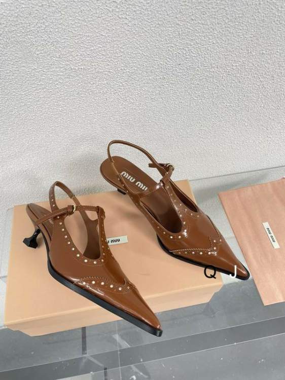 Picture of Miumiu Shoes _SKUMiuMiusz35-40XJ060318055